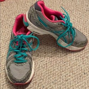 ASICS size 6 sneakers